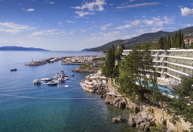 فندق Ičići   Liburnia