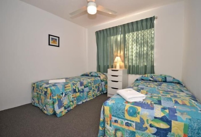 Lindomare Apartments