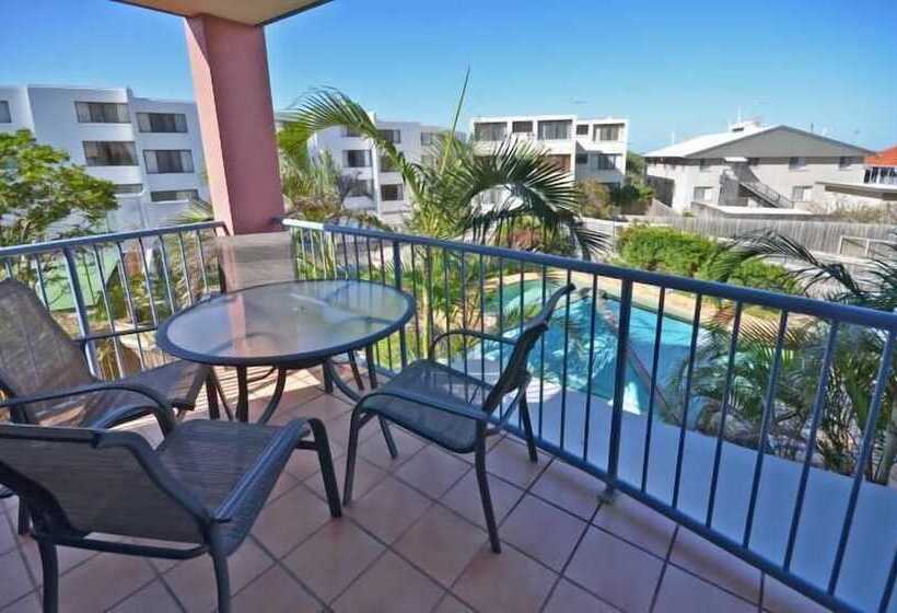 Lindomare Apartments