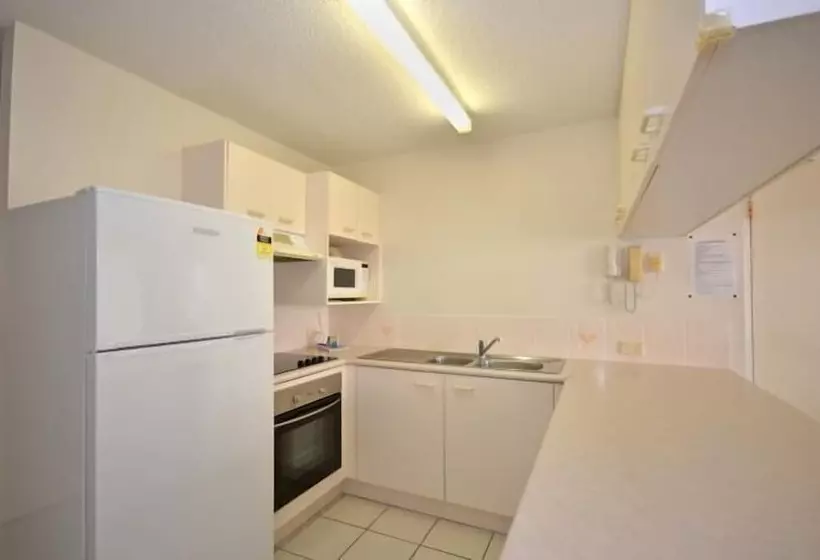 Lindomare Apartments