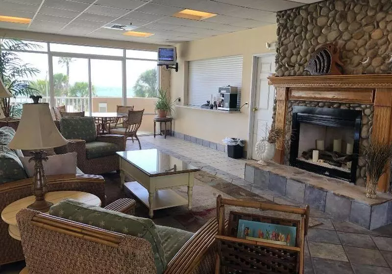 Holiday Terrace Beachfront Hotel, A By The Sea Resort