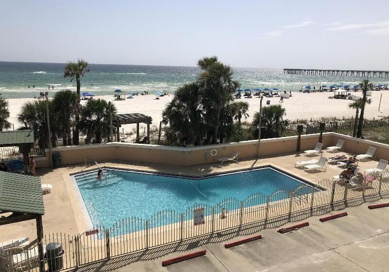 Holiday Terrace Beachfront Hotel, A By The Sea Resort