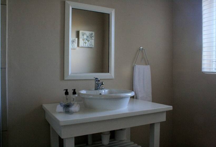 פנסיון 113 On Robberg