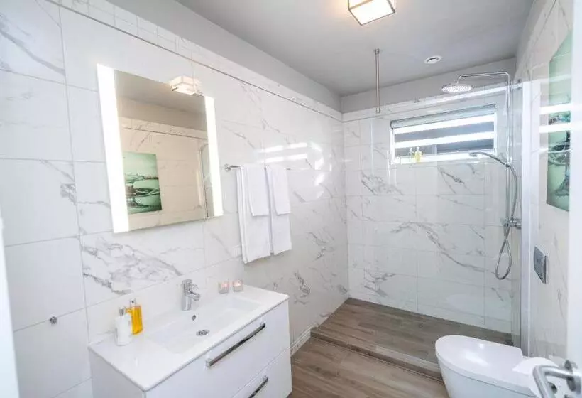 پانسیون Guesthouse Keflavik By Reykjavik Keflavik Airport