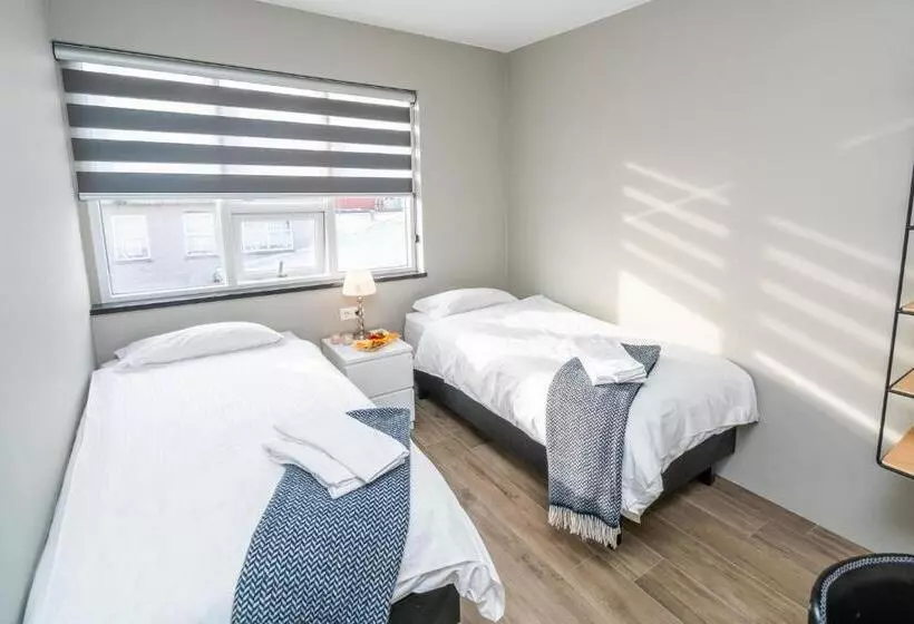 پانسیون Guesthouse Keflavik By Reykjavik Keflavik Airport
