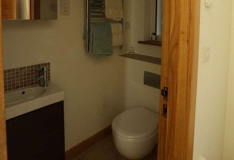 بنسيون Holywell Bay B&b