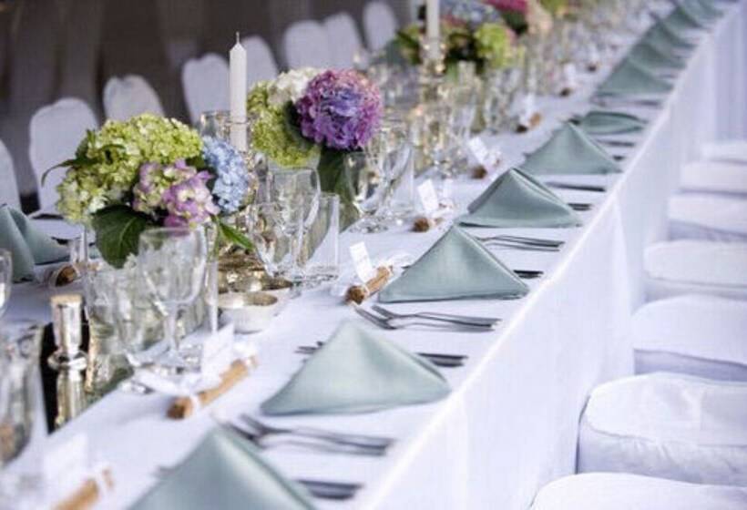 渡假胜地  The Dutch House