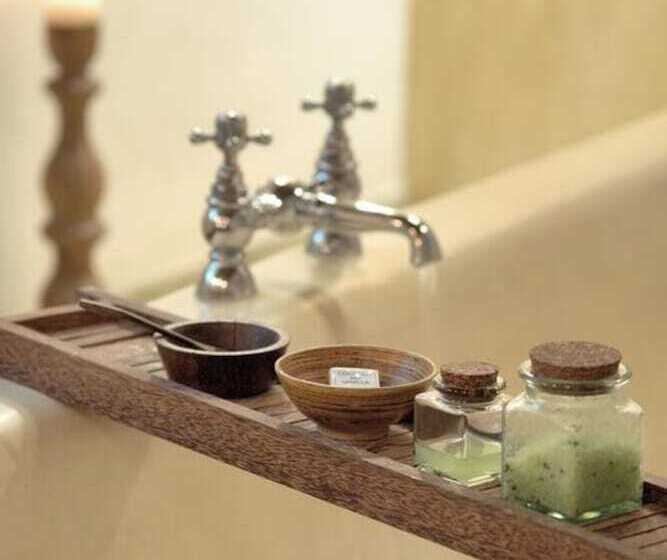 渡假胜地  The Dutch House