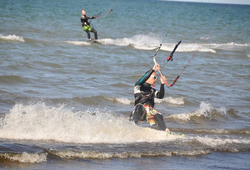 ベッドアンドブレックファースト & Ferienunterkünfte Hus Seeblick