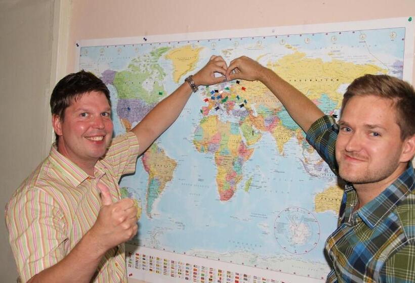 تختخواب و صبحانه Guesthouse Levani