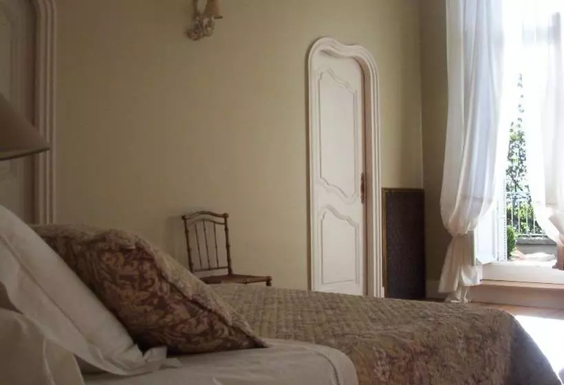 ベッドアンドブレックファースト Les Cèdres Chambres D Hôtes