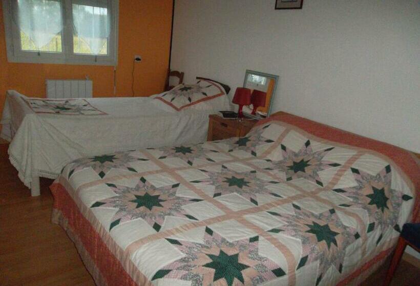 민박 Les Chambres Du Rochereuil