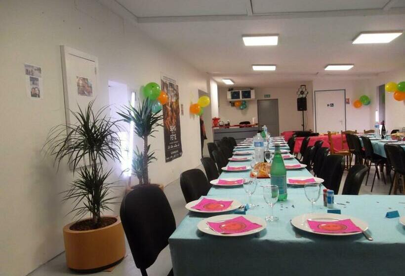 민박 Les Chambres Du Rochereuil