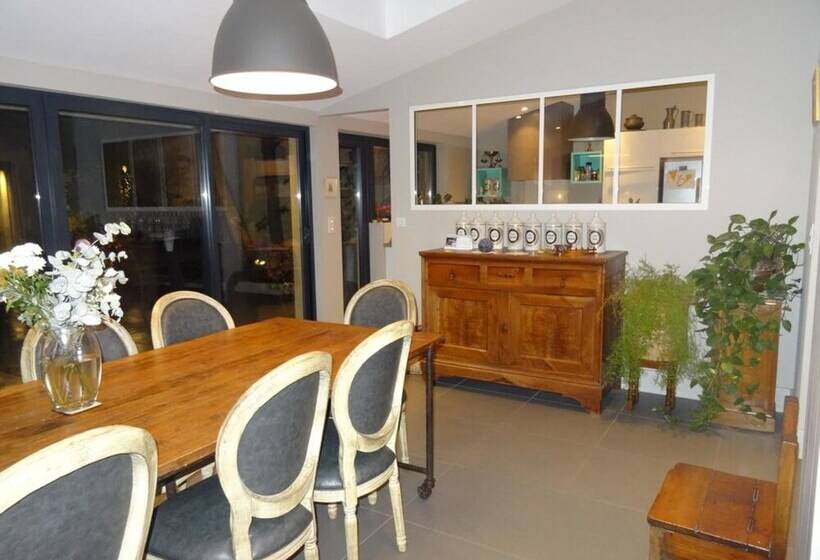 تختخواب و صبحانه Villa Lecocq