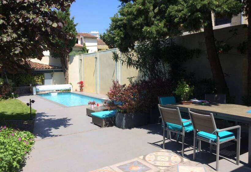 تختخواب و صبحانه Villa Lecocq