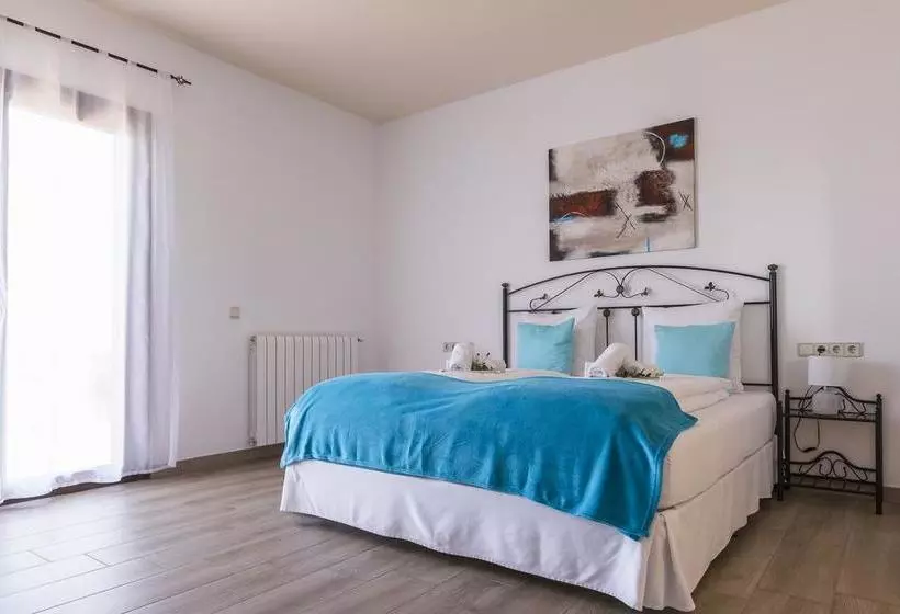 هتل Finca Alegria   Agroturismo Son Sampoli