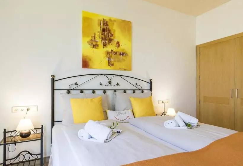 هتل Finca Alegria   Agroturismo Son Sampoli