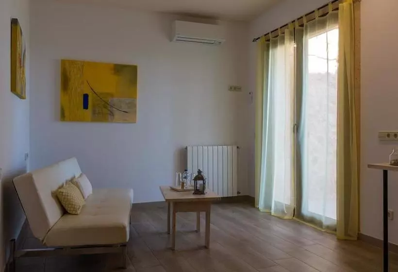 هتل Finca Alegria   Agroturismo Son Sampoli