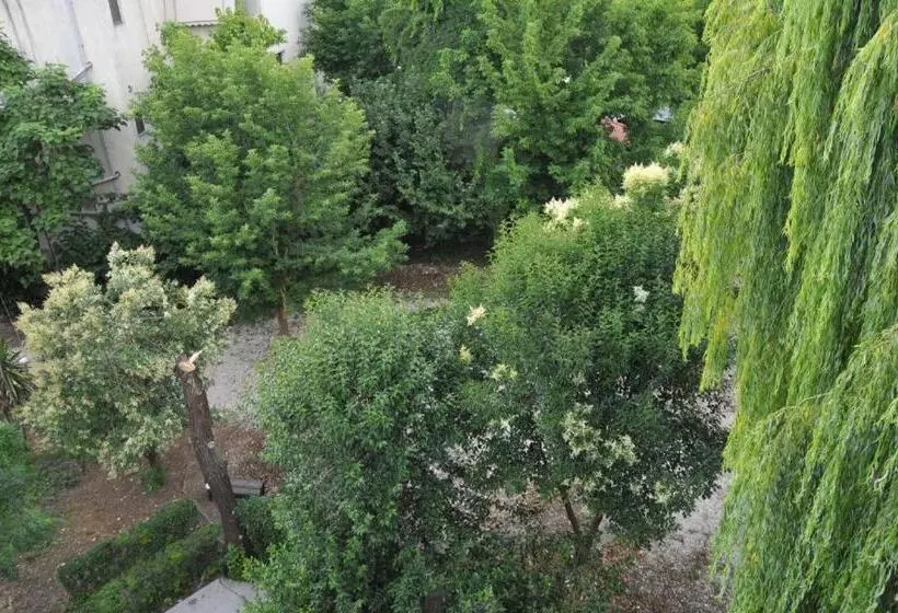 هتل Garden