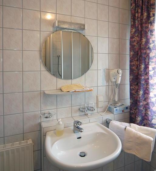 בית מלון כפרי Gasthof Pension Krone