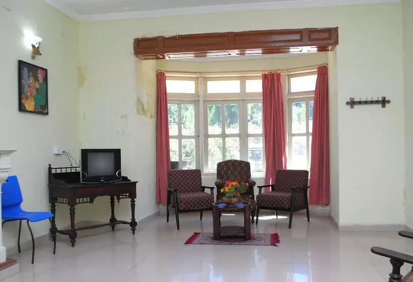 Kstdc Hotel Mayura Sudarshan ,ooty