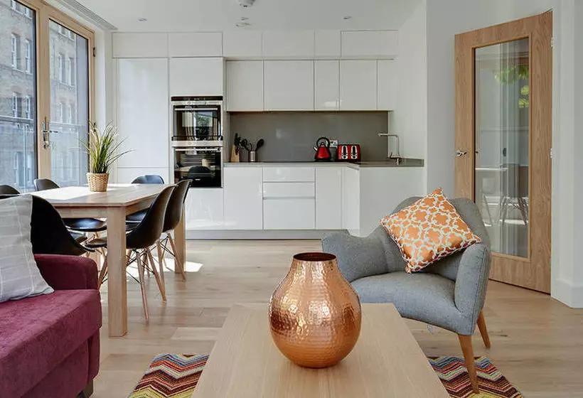 Lambeth North One