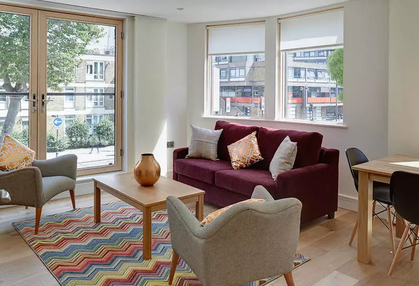 Lambeth North One
