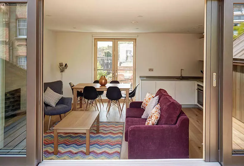 Lambeth North One