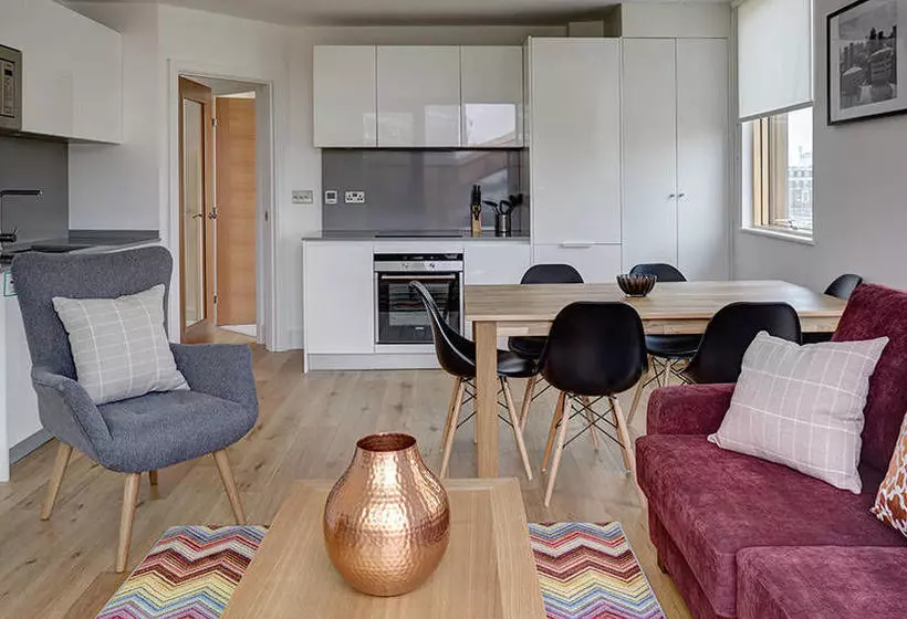 Lambeth North One