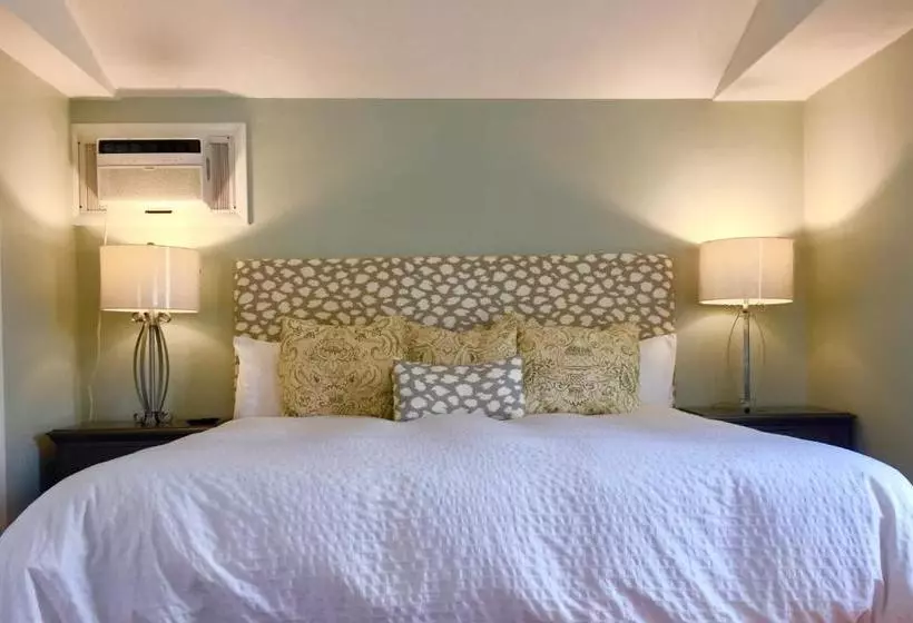 Myerside Resort