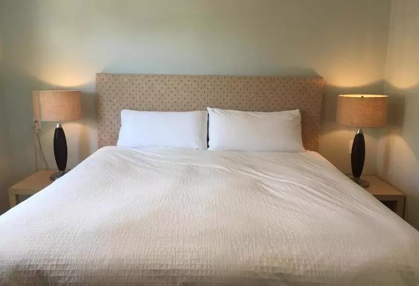 Myerside Resort