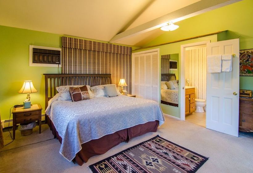 The Inn At Charlotte Bed And Breakfast