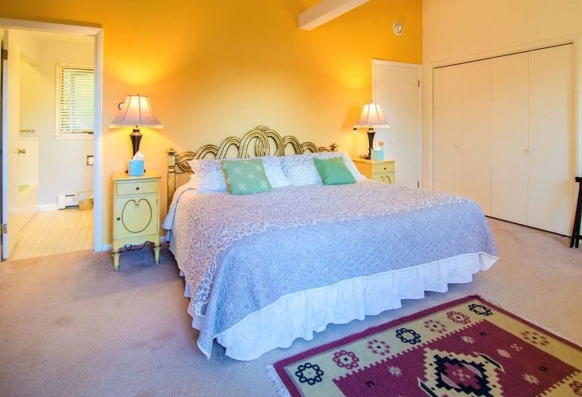 The Inn At Charlotte Bed And Breakfast