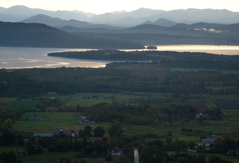 The Inn At Charlotte Bed And Breakfast