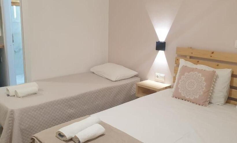 Apart Hotel Llazari