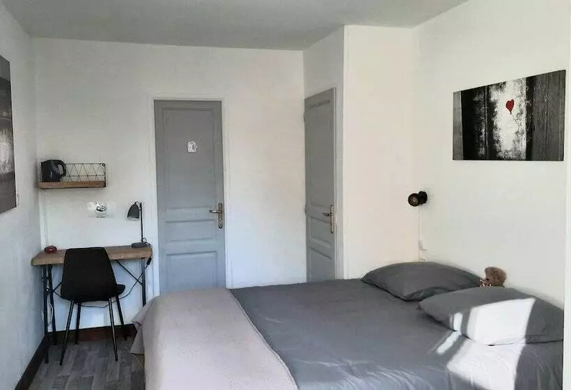 Aamiaismajoitus (B&B) Chez Isa Et Dens