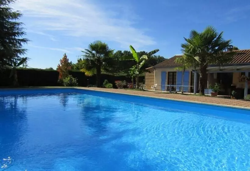 Aamiaismajoitus (B&B) Chez Isa Et Dens