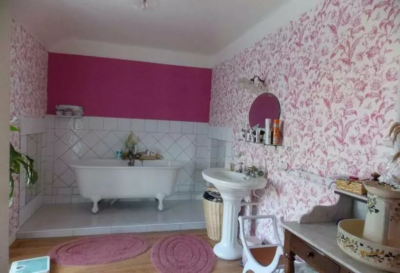 Aamiaismajoitus (B&B) Ker Francozen Renaudière