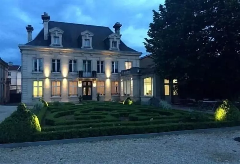 ベッドアンドブレックファースト La Maison Dans Le Parc