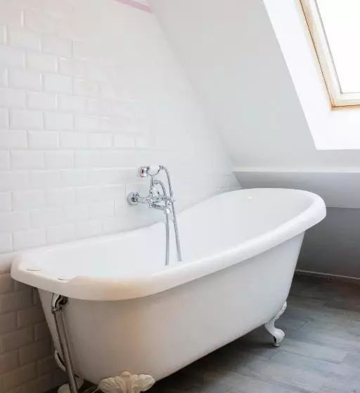 Bed and Breakfast Lequatorze
