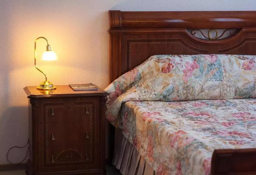 هتل Astoria Lux