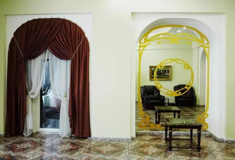 هتل Astoria Lux