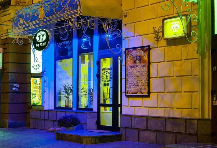 هتل Astoria Lux