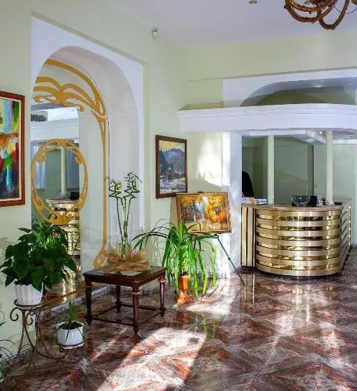 هتل Astoria Lux