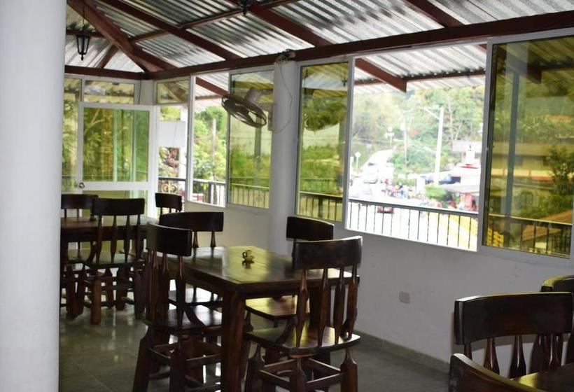 Szálloda Minca Express Relax Base Camp