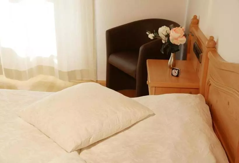 ホテル Garni Georgenhof Adults Only