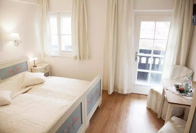 ホテル Garni Georgenhof Adults Only
