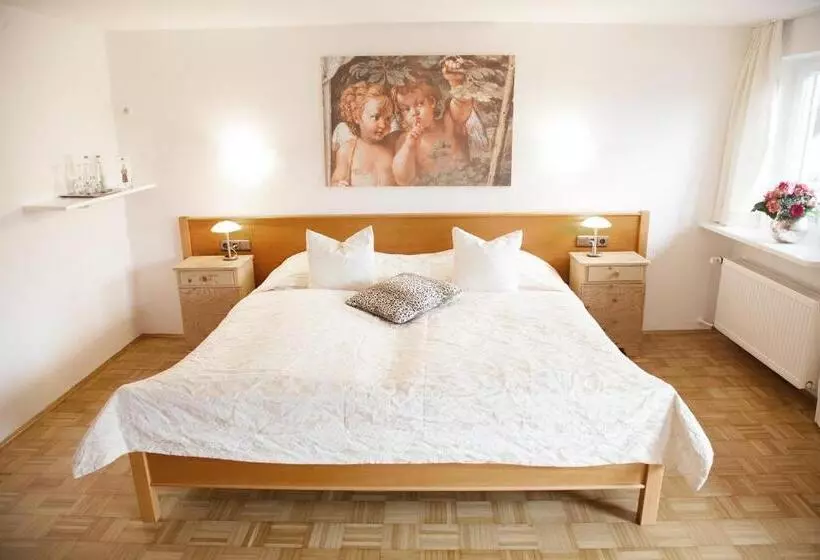 ホテル Garni Georgenhof Adults Only