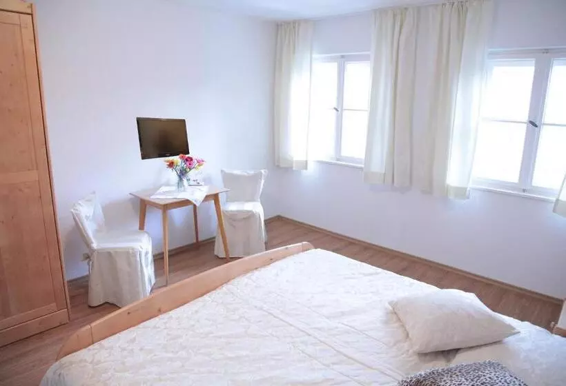 ホテル Garni Georgenhof Adults Only