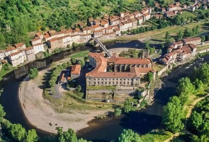 ホテル Hôtel Restaurant Du Pêcheur